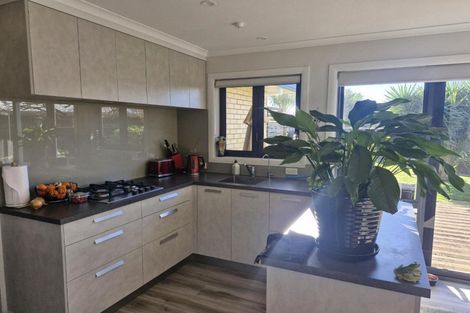 Photo of property in 31 Dillon Drive, Bell Block, New Plymouth, 4312