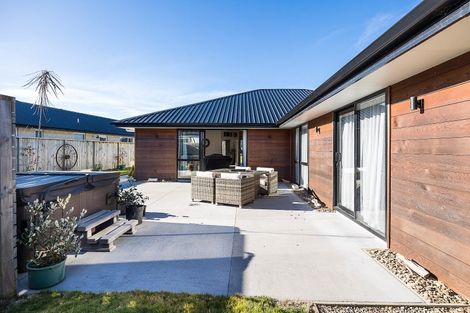 Photo of property in 27 Anderton Crescent, Mosgiel, 9024
