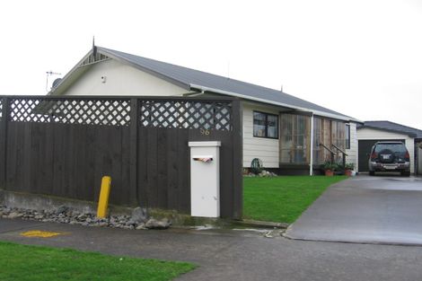 Photo of property in 96 Roberts Line, Kelvin Grove, Palmerston North, 4414