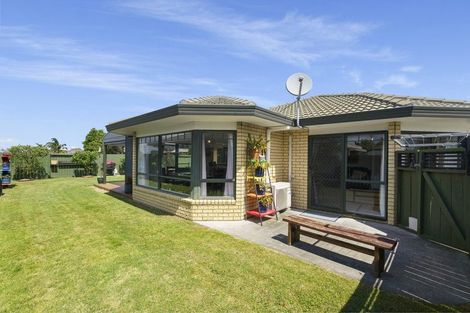 Photo of property in 40 Ocean Crest, Papamoa Beach, Papamoa, 3118