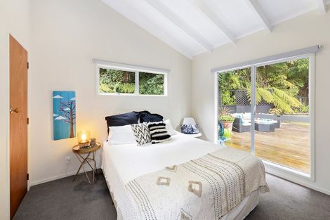 Photo of property in 26 Daffodil Street, Titirangi, Auckland, 0604