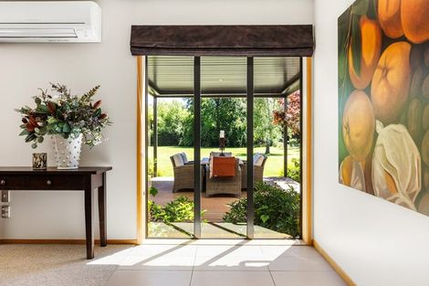 Photo of property in 215 Sparks Road, Hoon Hay, Christchurch, 8025