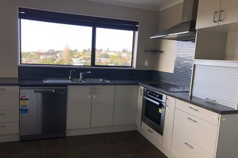 Photo of property in 66a Hinewa Road, Otumoetai, Tauranga, 3110