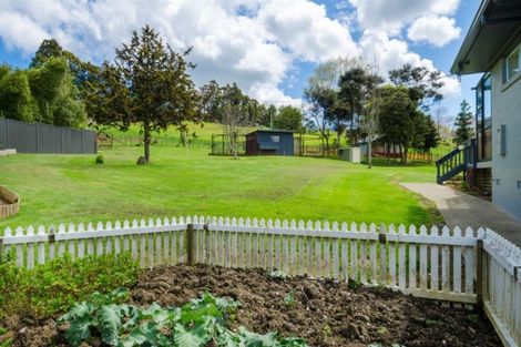 Photo of property in 6 Fletcher Road, Waimauku, 0881