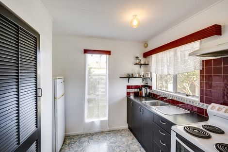 Photo of property in 6 Burton Crescent, Flaxmere, Hastings, 4120