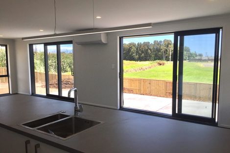 Photo of property in 95 Hills View Drive, Papamoa, 3118