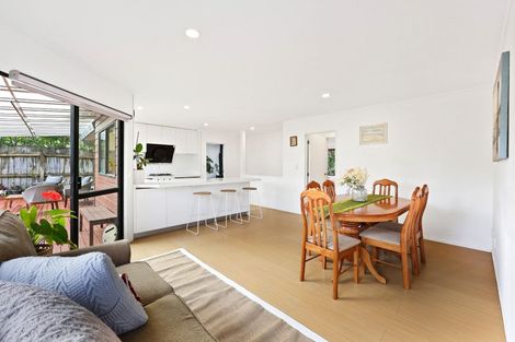 Photo of property in 2/57 Howe Street, Howick, Auckland, 2014