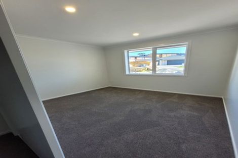 Photo of property in 16 Topsail Way, Whitby, Porirua, 5024