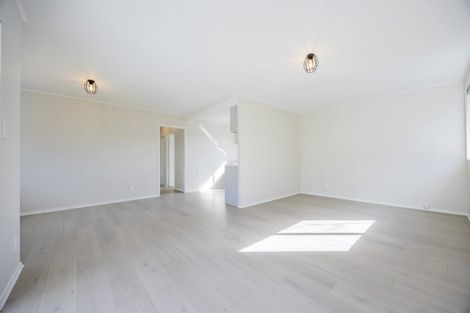 Photo of property in 1/50 Borich Road, Sunnyvale, Auckland, 0612