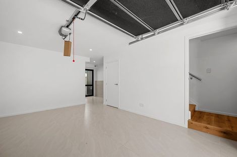 Photo of property in 5 Glendhu Road, Bayview, Auckland, 0629