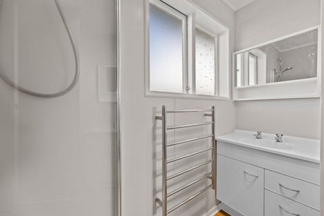 Photo of property in 16 Te Takinga Street, Turangi, 3334