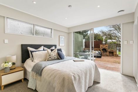 Photo of property in 34 Felgrove Street, Glendene, Auckland, 0602