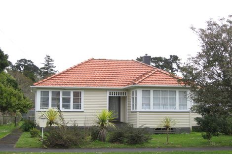 Photo of property in 12 List Street, Welbourn, New Plymouth, 4310