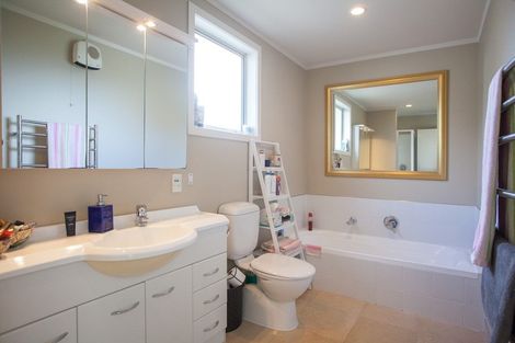 Photo of property in 27 Lingarth Street, Remuera, Auckland, 1050