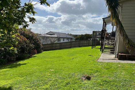 Photo of property in 22 Merida Place, Unsworth Heights, Auckland, 0632