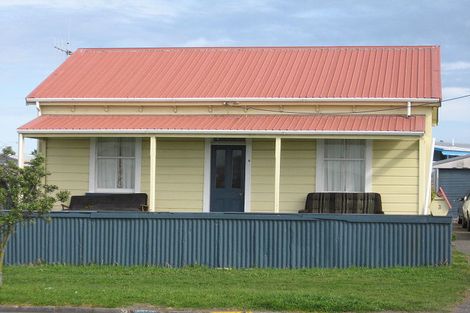 Photo of property in 3 Mosston Road, Castlecliff, Whanganui, 4501