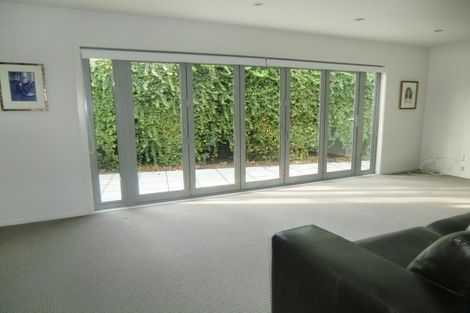 Photo of property in 2/106 Leinster Road, Merivale, Christchurch, 8014