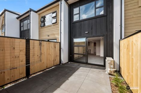 Photo of property in 13/489 Riverside Drive, Fairfield, Lower Hutt, 5011