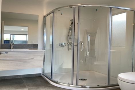 Photo of property in 40 Horoeka Street, Stokes Valley, Lower Hutt, 5019