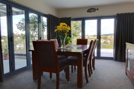 Photo of property in 17 Cambrae Road, Raglan, 3225