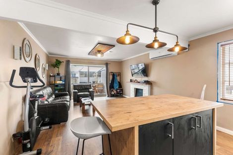 Photo of property in 208 Ngamotu Road, Spotswood, New Plymouth, 4310