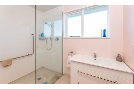 Photo of property in 174 Bower Avenue, New Brighton, Christchurch, 8083