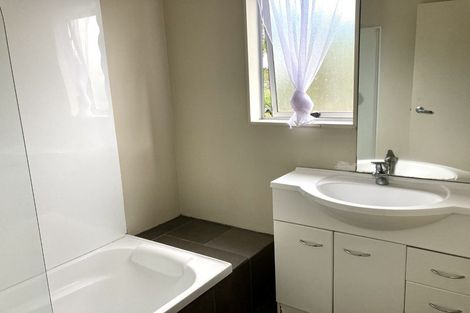 Photo of property in 4/17 Oakland Avenue, Papatoetoe, Auckland, 2025