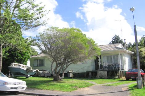 Photo of property in 3 Virgo Place, Glen Eden, Auckland, 0602