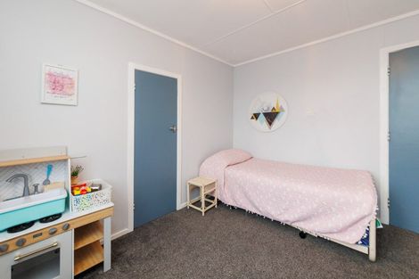 Photo of property in 17 Matai Street, Marton, 4710