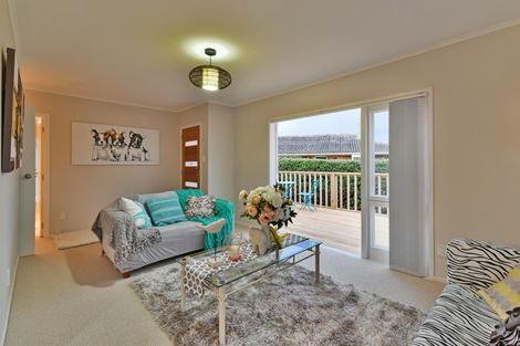 Photo of property in 120 Coronation Road, Mangere Bridge, Auckland, 2022