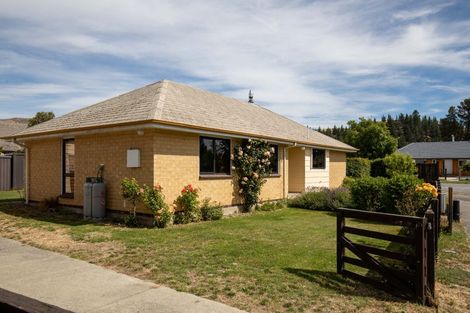 Photo of property in 1 Jollys Road, Cromwell, 9310