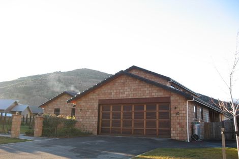 Photo of property in 10 Mathias Terrace, Arthurs Point, Queenstown, 9371