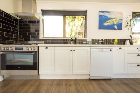 Photo of property in 145 Robinson Road, Whitianga, 3510