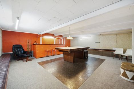 Photo of property in 125 Reeves Road, Pakuranga Heights, Auckland, 2010