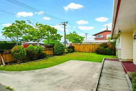 Photo of property in 14 William Street, Levin, 5510