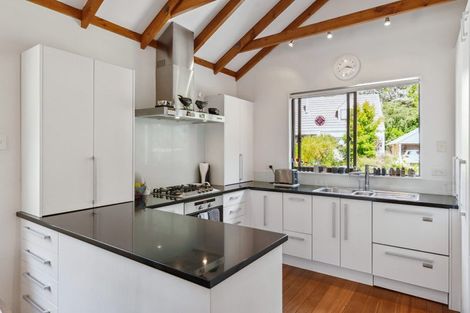 Photo of property in 27 Rongomau Lane, Raumati South, Paraparaumu, 5032