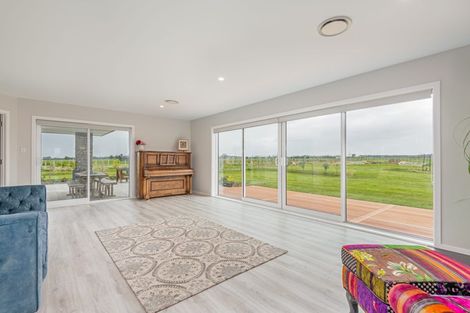 Photo of property in 455e Taonui Road, Colyton, Feilding, 4775