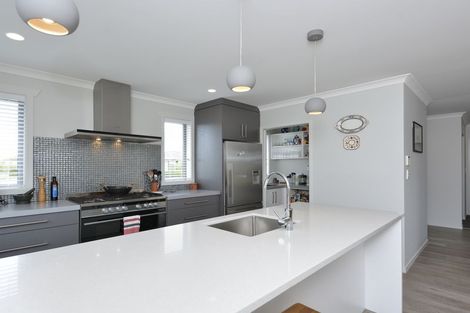 Photo of property in 27 Mortlake Heights, Pyes Pa, Tauranga, 3112