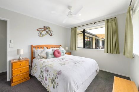 Photo of property in 2 Rose Street, Maeroa, Hamilton, 3200