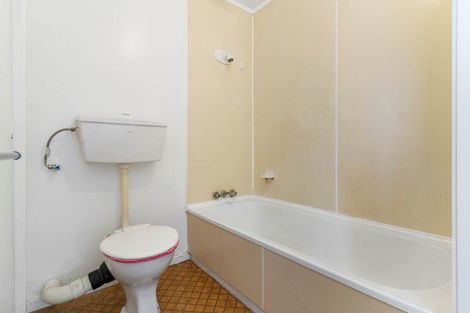 Photo of property in 1b/18 Cranbrook Place, Glendowie, Auckland, 1071