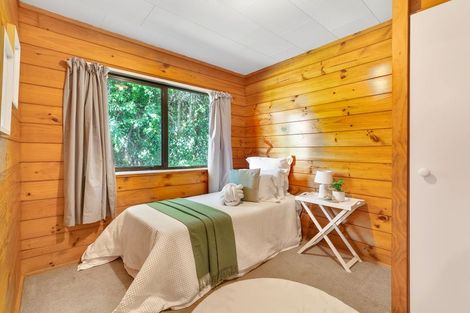 Photo of property in 33 Hindmarsh Street, Johnsonville, Wellington, 6037