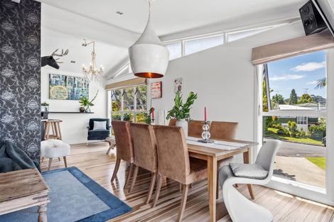 Photo of property in 12 Tyne Road, Forrest Hill, Auckland, 0620