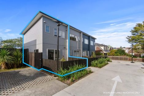 Photo of property in 53d Edmonton Road, Henderson, Auckland, 0612