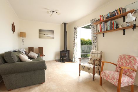 Photo of property in 39a Wallis Street, Raglan, 3225