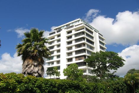 Photo of property in 303/45 Stanley Point Road, Stanley Point, Auckland, 0624