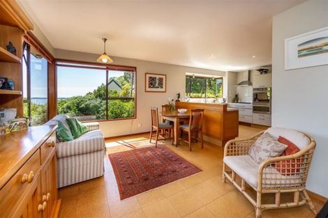 Photo of property in 12 Valencia Lane, Mount Pleasant, Christchurch, 8081