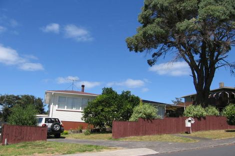 Photo of property in 9 Castleton Street, Birkdale, Auckland, 0626
