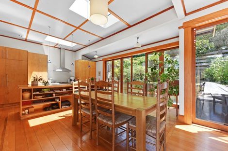 Photo of property in 60 Renwick Place, Nelson South, Nelson, 7010