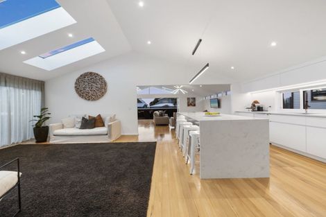 Photo of property in 112 Karewa Parade, Papamoa Beach, Papamoa, 3118