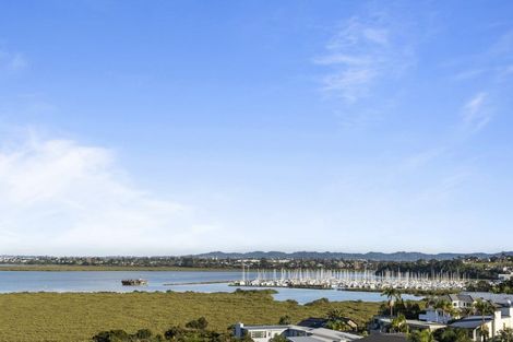 Photo of property in 37 Bannings Way, Hobsonville, Auckland, 0618